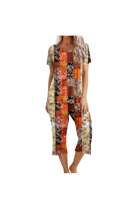 2 Piece Outfits for Women Casual Loose Fit Lounge Sets Short Sleeve Crewneck Top & Capri Pants Tracksuits Set Sleepwear