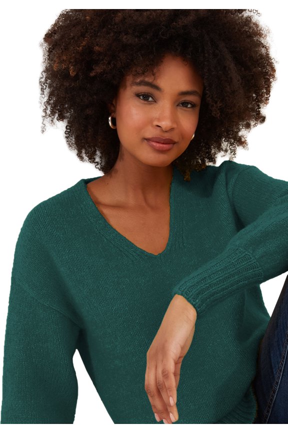 Women's Plus Size Cozy V-Neck Pullover Sweater