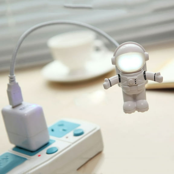 Joernso Creative Rechargeable Spaceman USB LED Light Night Lamp Decor Bedroom Tool
