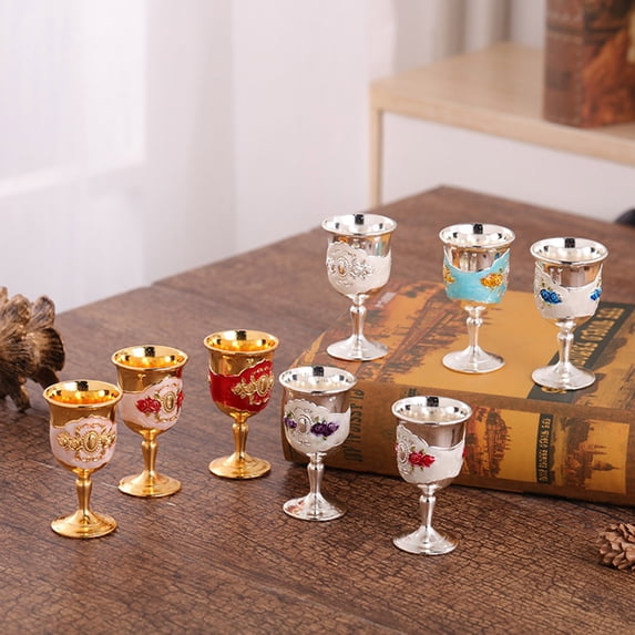 Joernso Drinking Glass Stylish Fine Workmanship Zinc Alloy Creative Retro Colourful Goblet Wine Cup for Bar