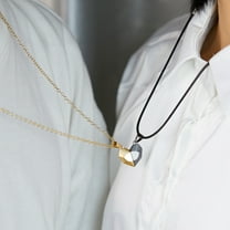 Joernso Heart Pendant Necklace Magnetic Matching Fine Workmanship Alloy Two Souls One Heart Pendant Necklaces for Dating