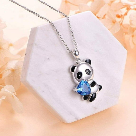 Joernso Pendant Necklace Panda Embrace Heart Exquisite Jewelry Cartoon Animal Necklace for Daily Wear