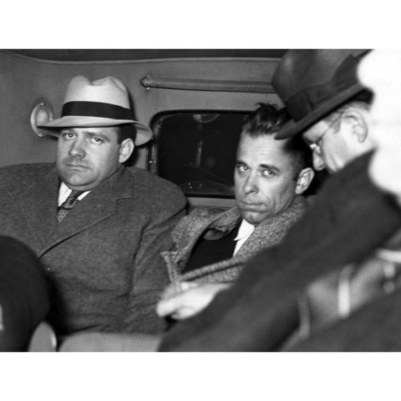 John Dillinger-Dillinger Under Heavy Guard As He Is Driven To Indiana. 1-30-34 - Cpl ArchivesEverett Collection History