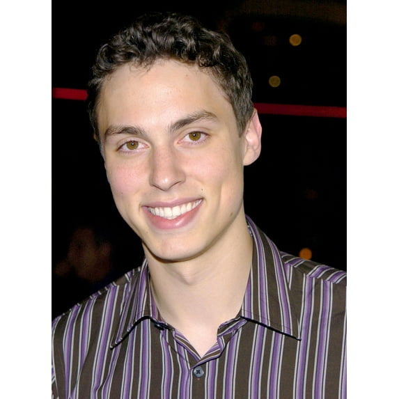 John Francis Daley At Arrivals For Waiting Premiere, Mann Bruin Theatre In Westwood, Los Angeles, Ca, September 29, 2005. Photo By David LongendykeEverett Collection Celebrity (16 x 20)