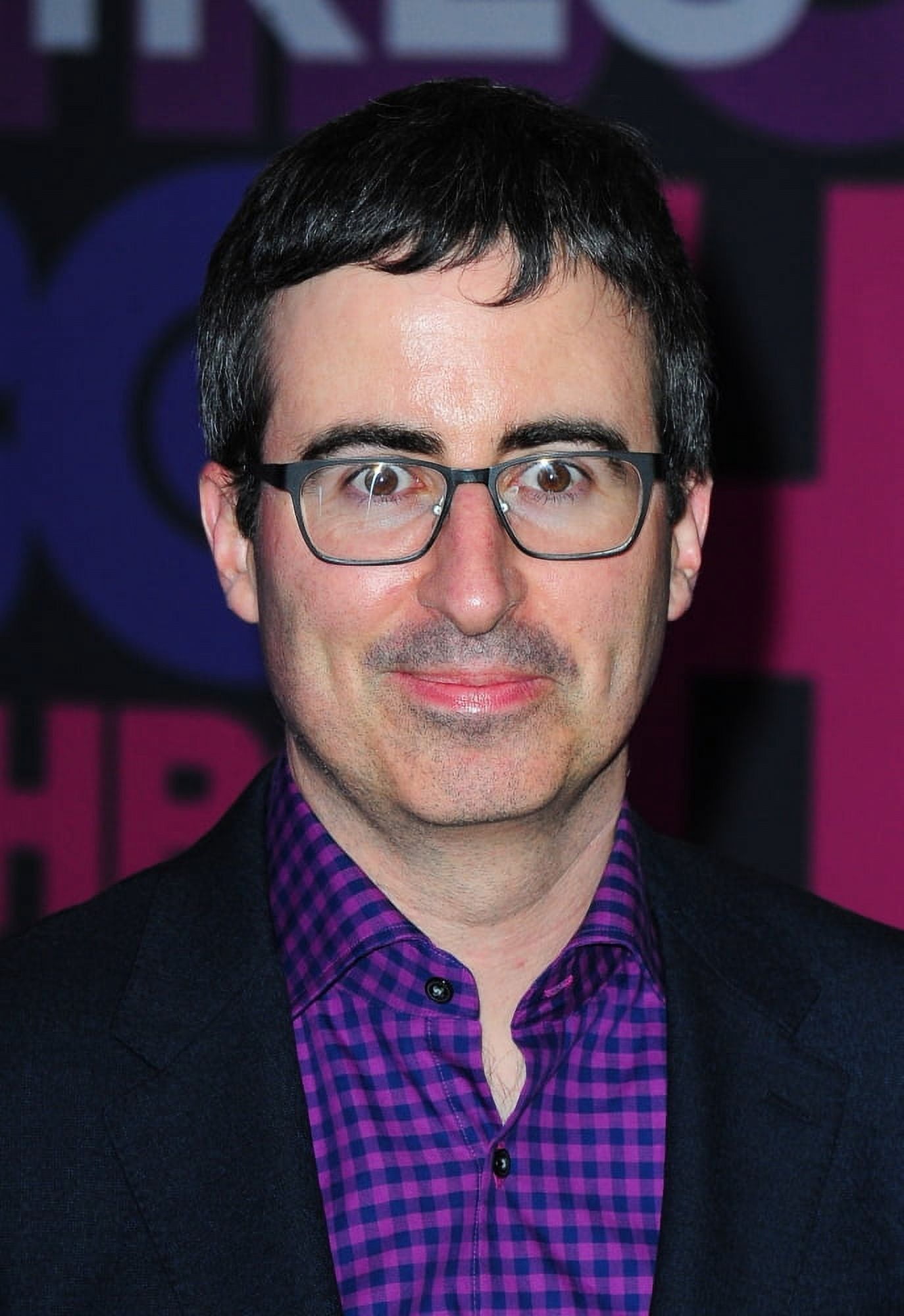 John Oliver At Arrivals For Girls Fourth Season Premiere On Hbo - Part 2 Canvas Art - (16 x 20)
