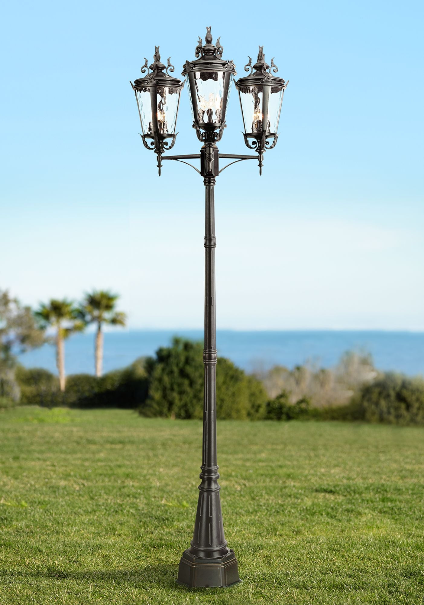 Vintage 3 Light Pole Lantern
