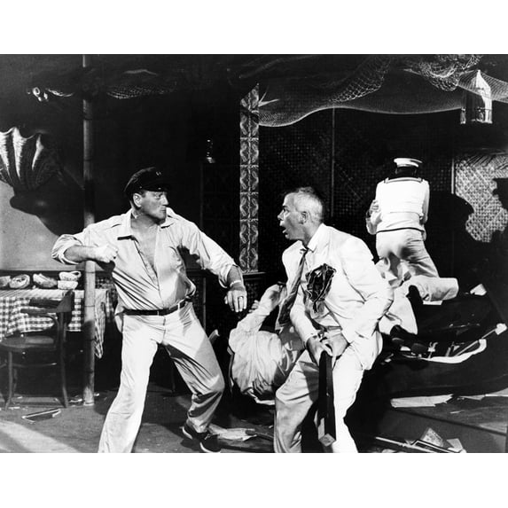 John Wayne and Lee Marvin in Donovan's Reef Photo Print (10 x 8)