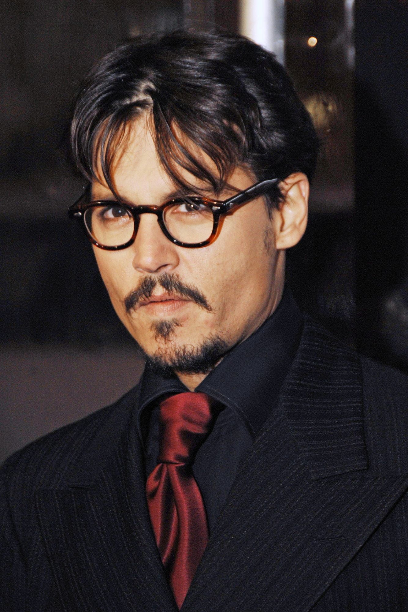 Johnny Depp At Arrivals For New York Premiere Of Sweeney Todd Canvas Art -  (16 x 20)