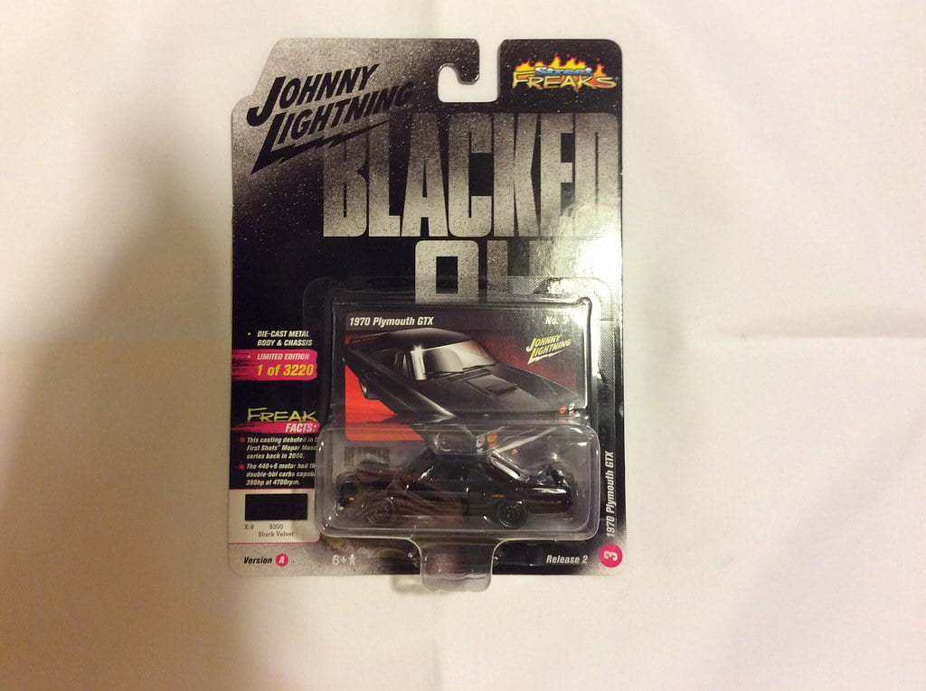 Johnny Lightning 1:64 Scale Black 1970 Plymouth GTX - Walmart.com