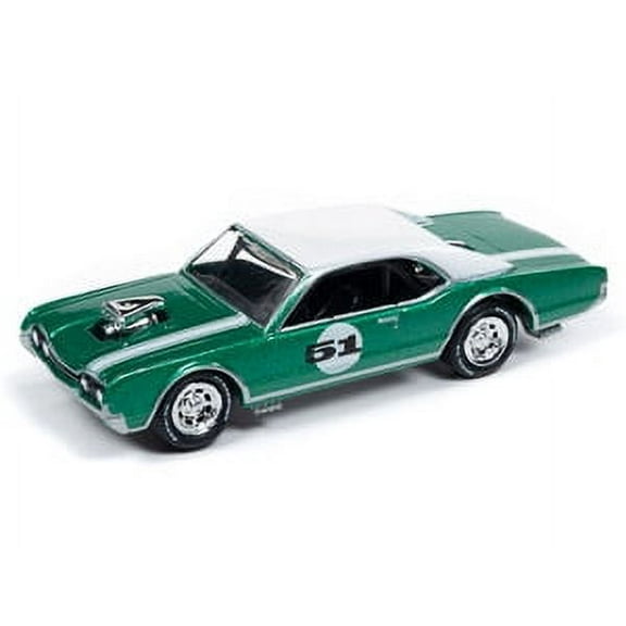 Johnny Lightning 1:64 Street Freaks Ver B 1967 Olds Cutlass Planet Green