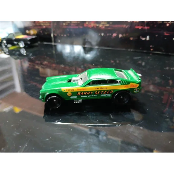 Johnny Lightning Green Barry Setzer Funny Car Opening Chassis 1/64 Scale