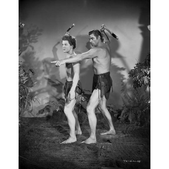 Johnny Weissmuller Tutoring in Black and White Photo Print (8 x 10)