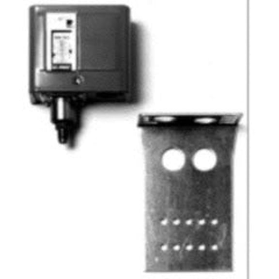 Johnson Controls P70BA-1C - Spst Pressure Control 20 - 100 Psi With 36 Cap.