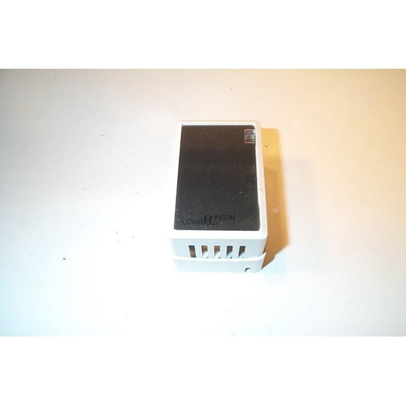 Johnson Controls T-4000-3145 - COVER,WHITE PLASTIC,VERTICAL