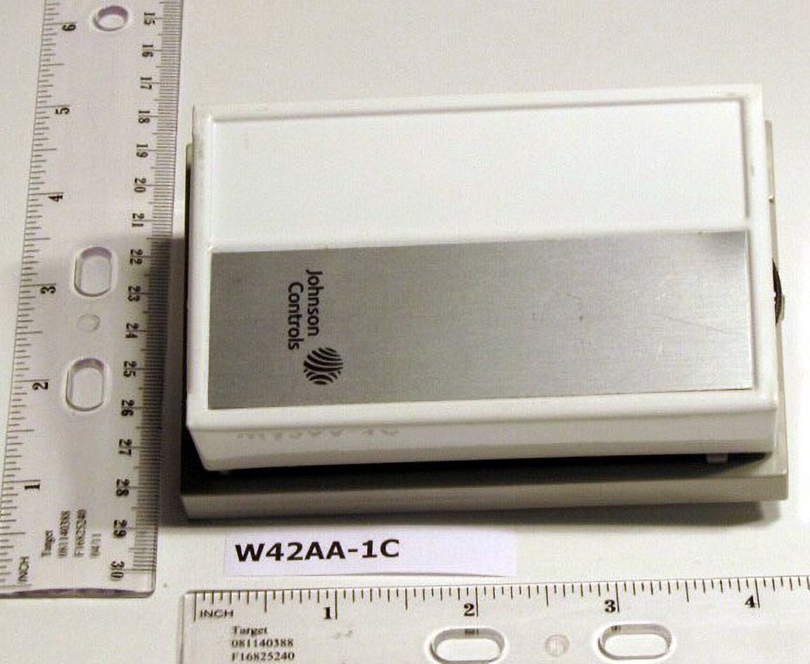 Johnson Controls W42AA-1C - 120/240V Spdt 3-Wire Humidistat Control 10-90 Rh