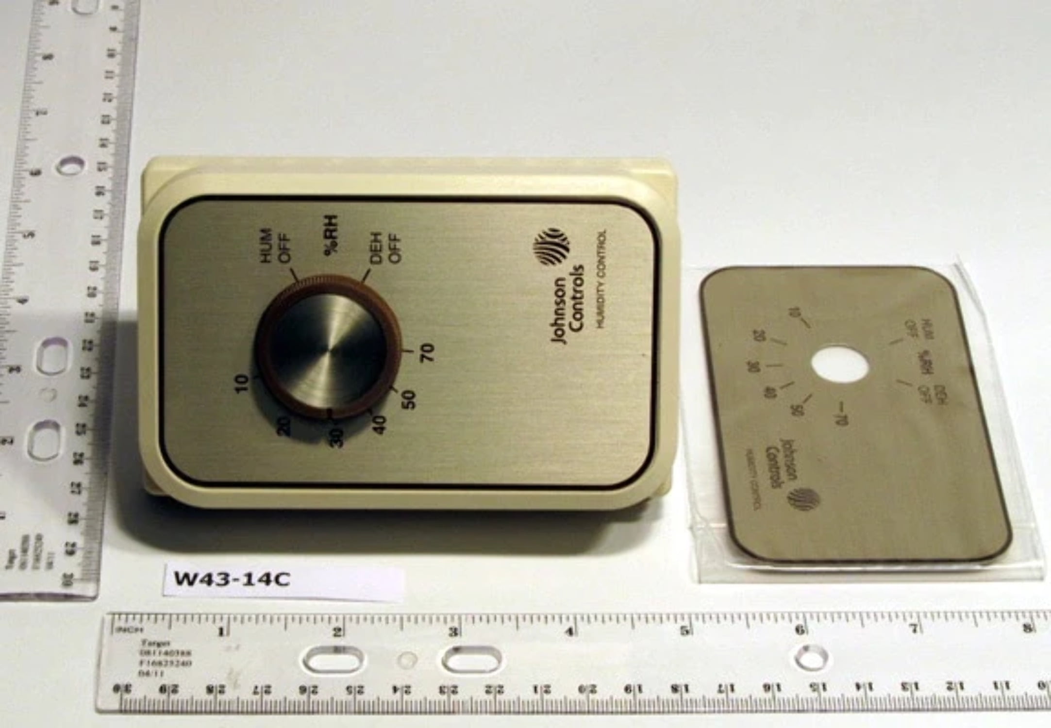 Johnson Controls W43A-14C - 120/208/240 Spdt Humidity Control
