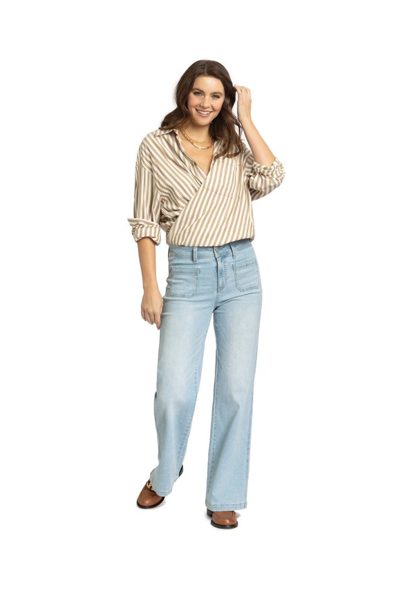 Women's High Rise Patch Pocket Wide Leg Jean