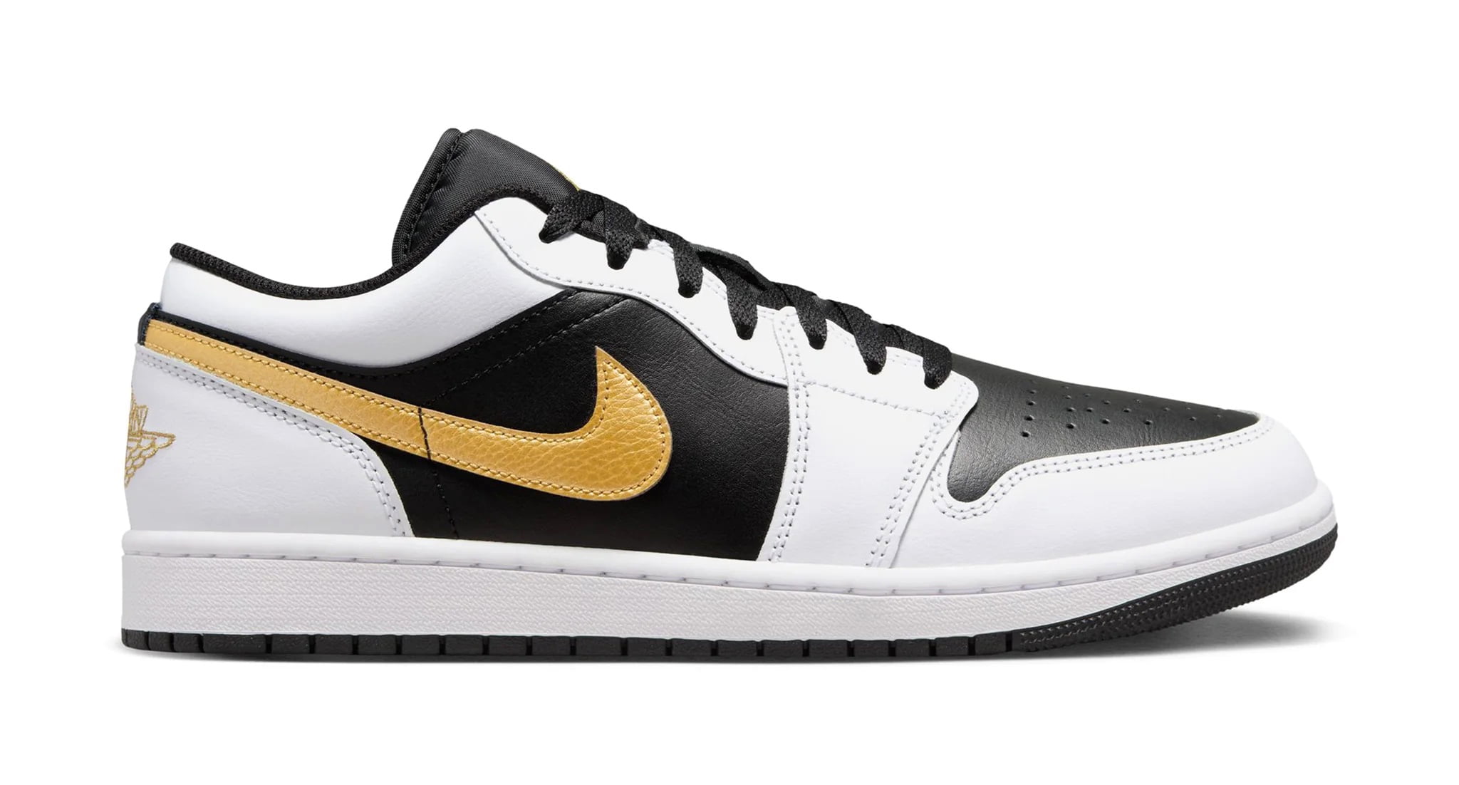 Nike Men\'s Black Athletic Shoes with Gold Swoosh Accent Nike Men main image 2