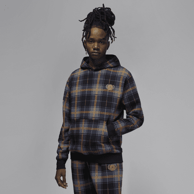 Jordan Essential Holiday Men's Hoodie Color: Black/Elemental Gold