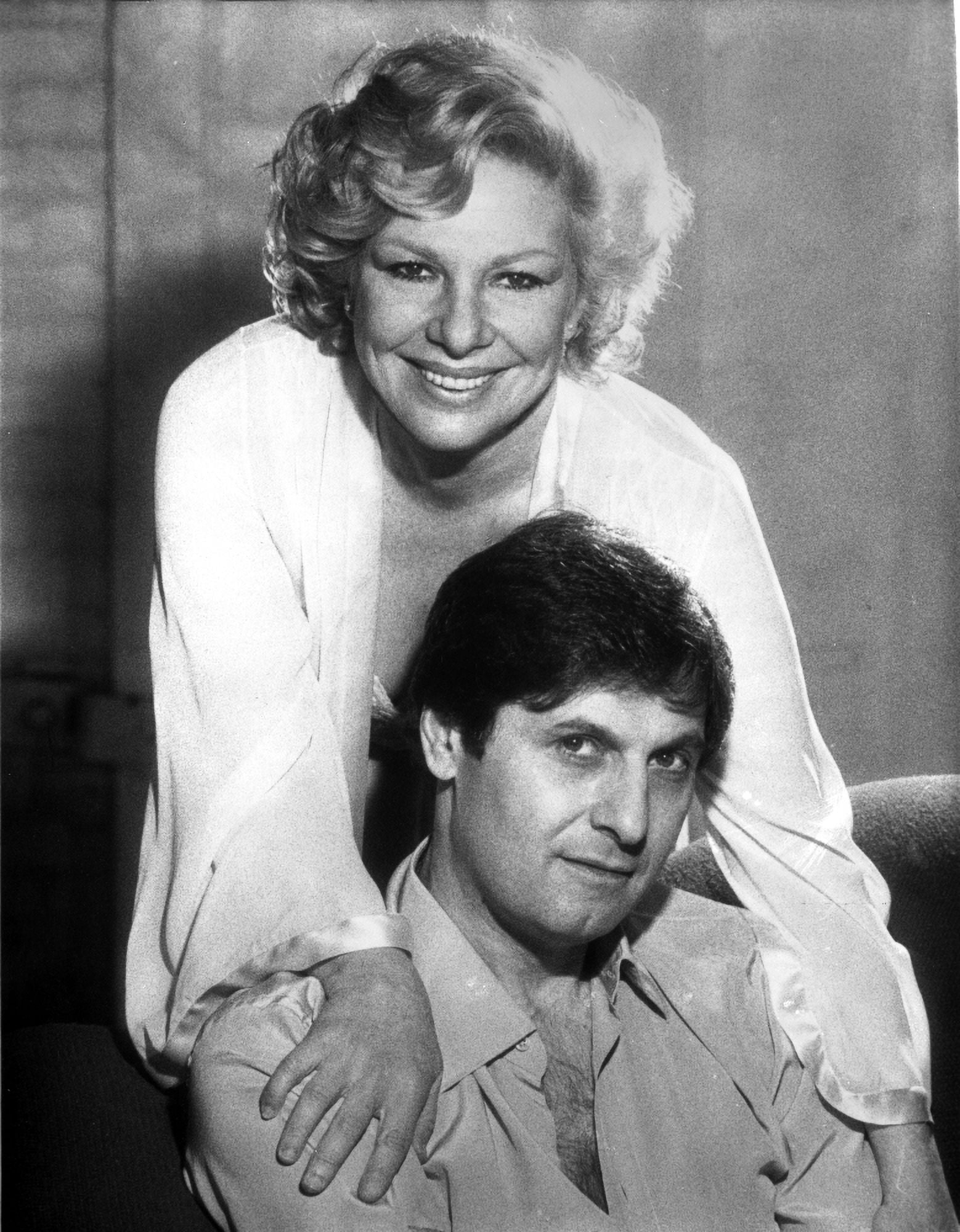 Joseph Bologna and wife Photo Print (24 x 30)