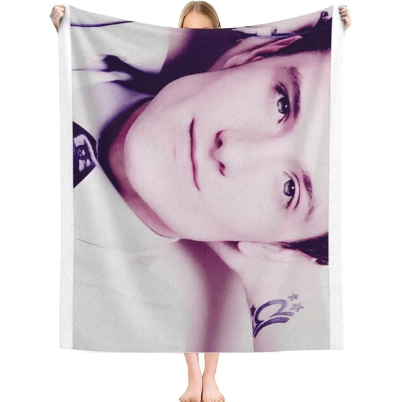 Josh Hutcherson Blanket, Super Soft Flannel Wool Comfort Blanket, Anti-Pilling Plush Blanket, Washable Lightweight Plush Blanket, Suitable for Home Living Room, Sofa, Bedding