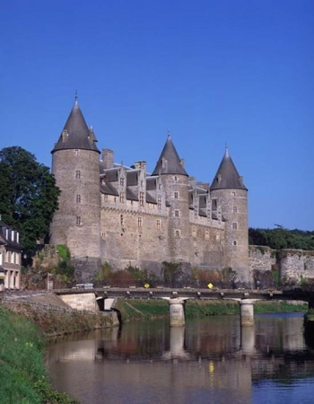 Josselin Chateau and River Oust Brittany France Canvas Art - Paul Thompson DanitaDelimont (24 x 36)