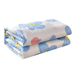 JoyMoreHome Cute Flowers Pattern Cooling Comforter, 59.1 x 39.3 Inch, Floral Pattern Bedding Comforters
