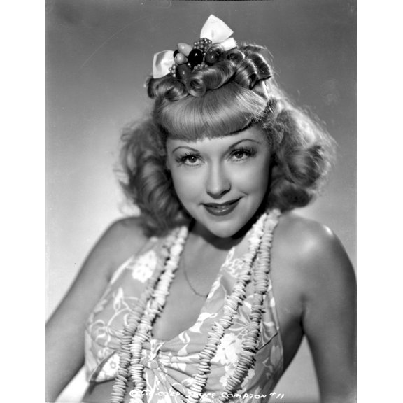 Joyce Compton wearing a Tank top and Necklace in a Classic Portrait Photo Print (8 x 10)