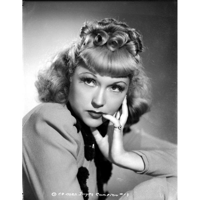 Joyce Compton wearing a Tunic and a Ring in a Classic Portrait Photo ...