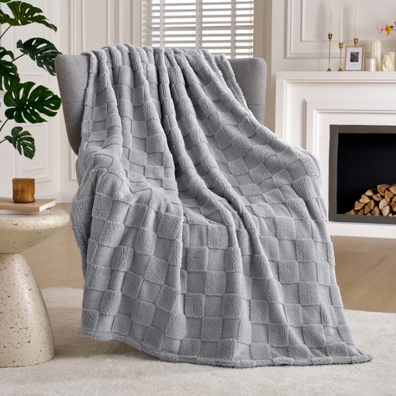 Joyfy Soft Light Grey Fleece Throw Blanket Checkerboard 50x60 Inches, 280GSM Cozy Cute Blanket for Couch - Aesthetic Home Room Decor and Gift for Women, Mom, Girls