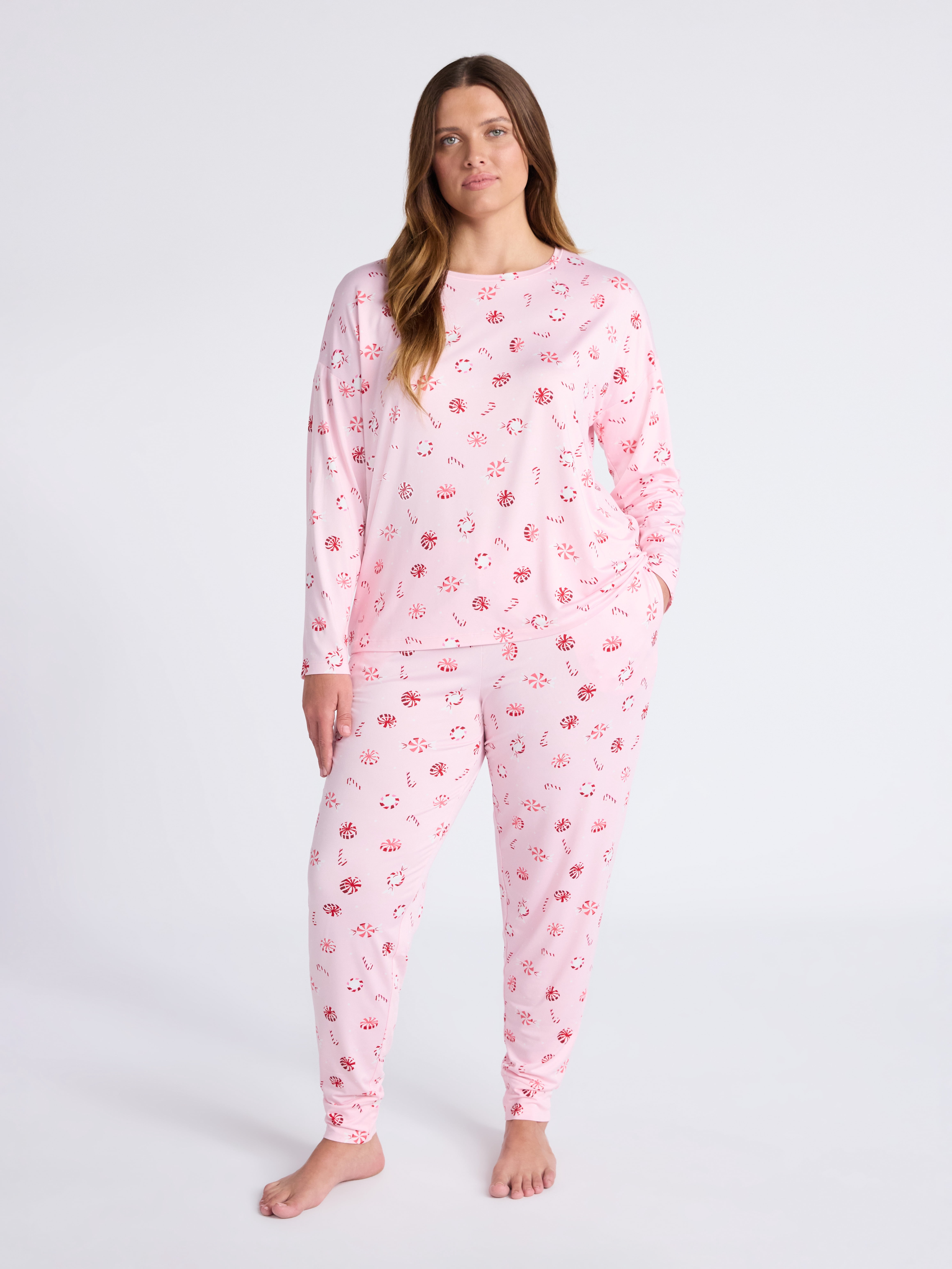 Joyspun Women's Dreamy Soft Collection Long Sleeve Sleep Top and Joggers Pajamas Set, 2-Piece, Sizes XS-3X