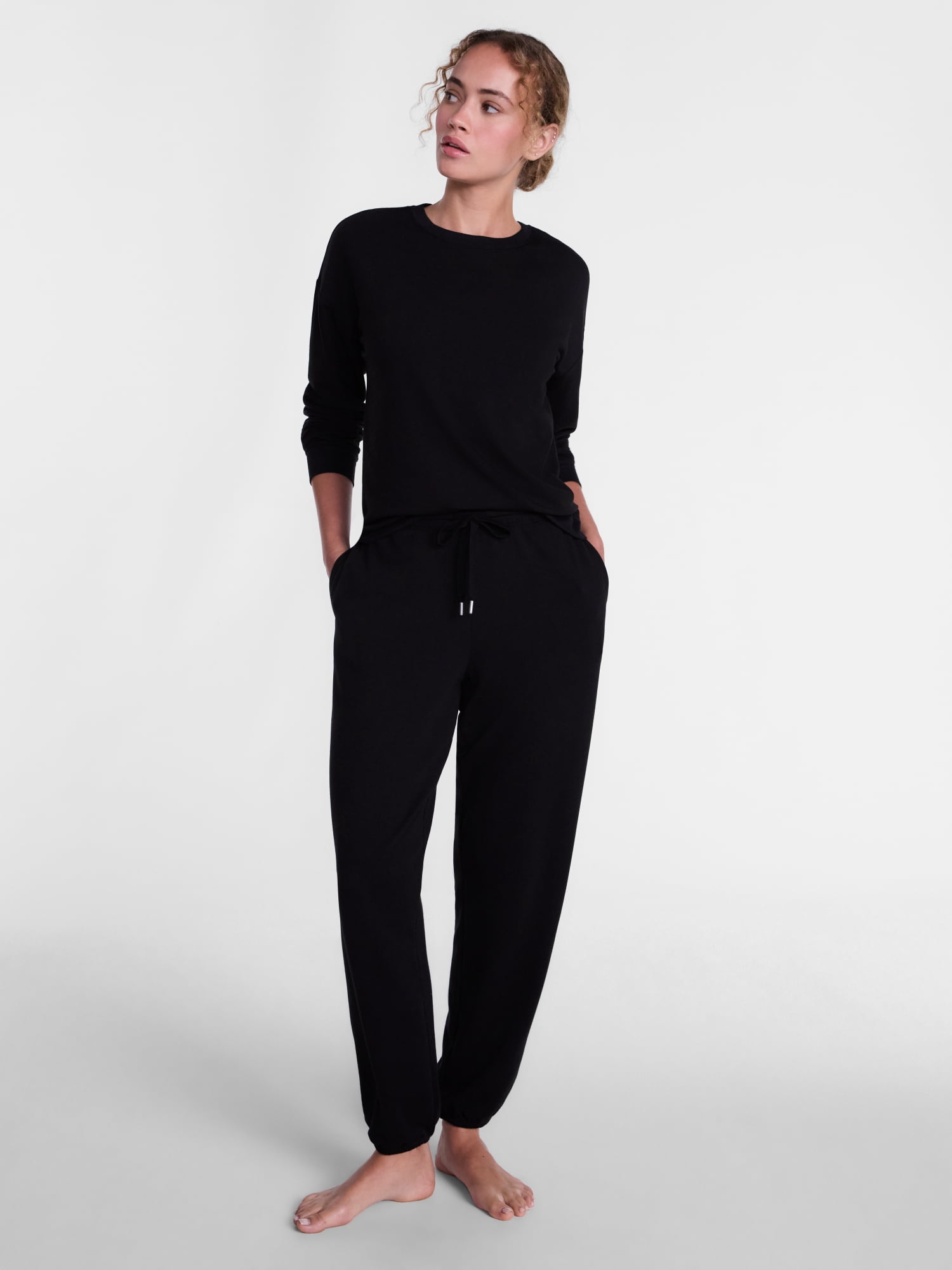Joyspun Women's Fleece Lounge Sleep Top and Joggers, 2-Piece Pajama Set, Sizes XS-3X