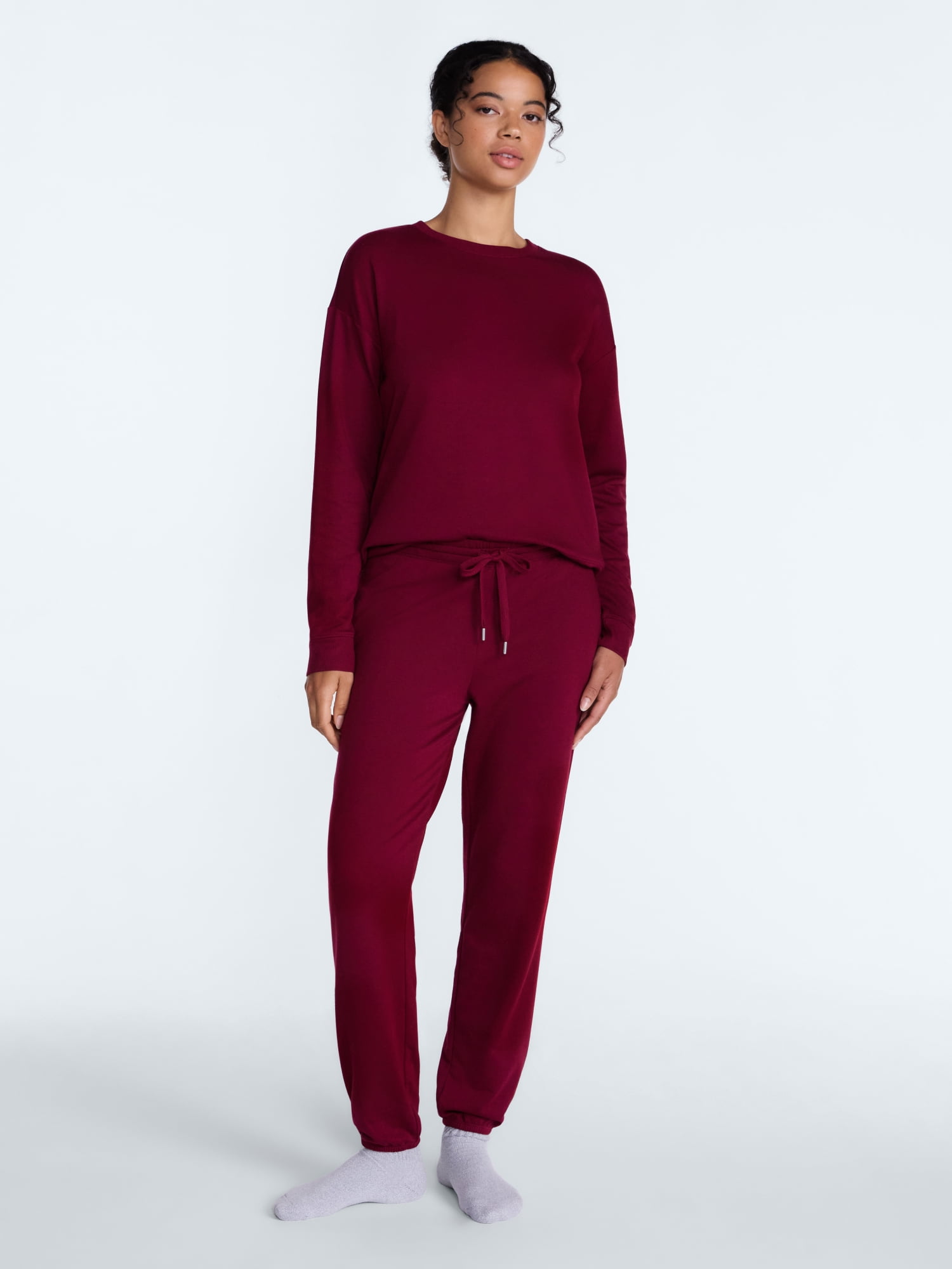 Joyspun Women's Fleece Lounge Sleep Top and Joggers, 2-Piece Pajama Set, Sizes XS-3X