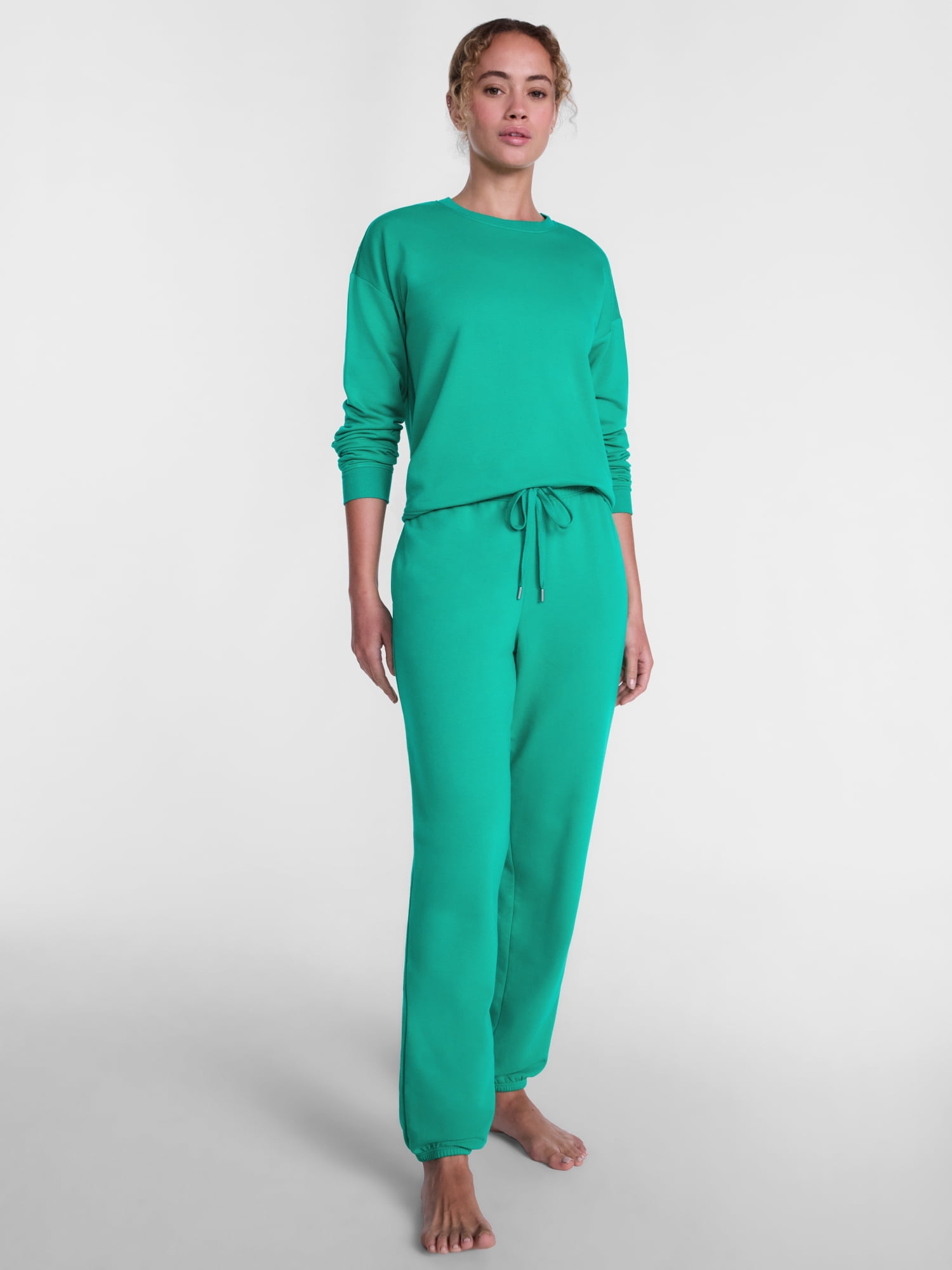 Joyspun Women's Fleece Lounge Sleep Top and Joggers, 2-Piece Pajama Set, Sizes XS-3X