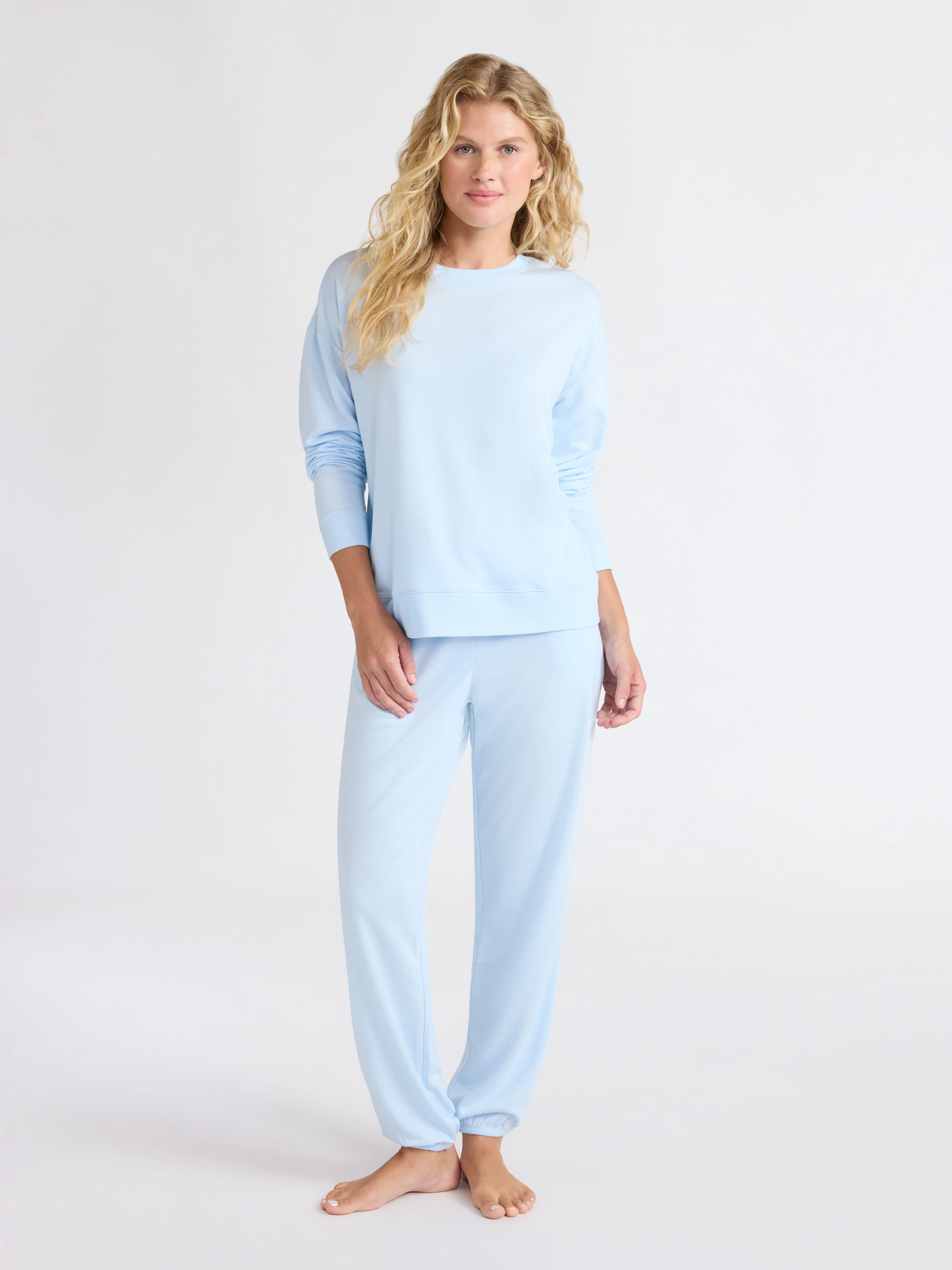 Joyspun Women’s Fleece Long Sleeve Top and Joggers Lounge Set, 2-Piece, Sizes XS-3X