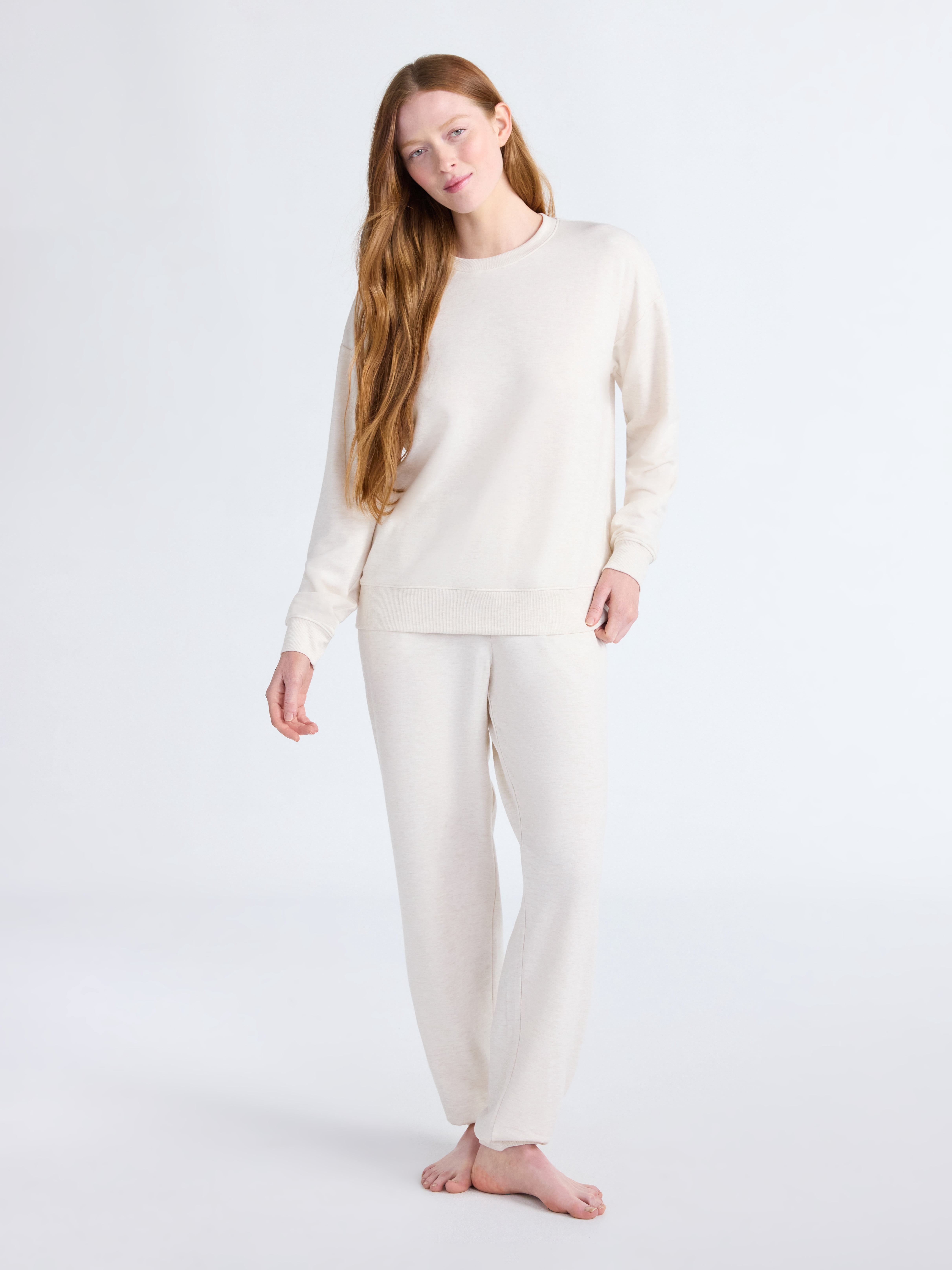 Joyspun Women’s Fleece Long Sleeve Top and Joggers Lounge Set, 2-Piece, Sizes XS-3X