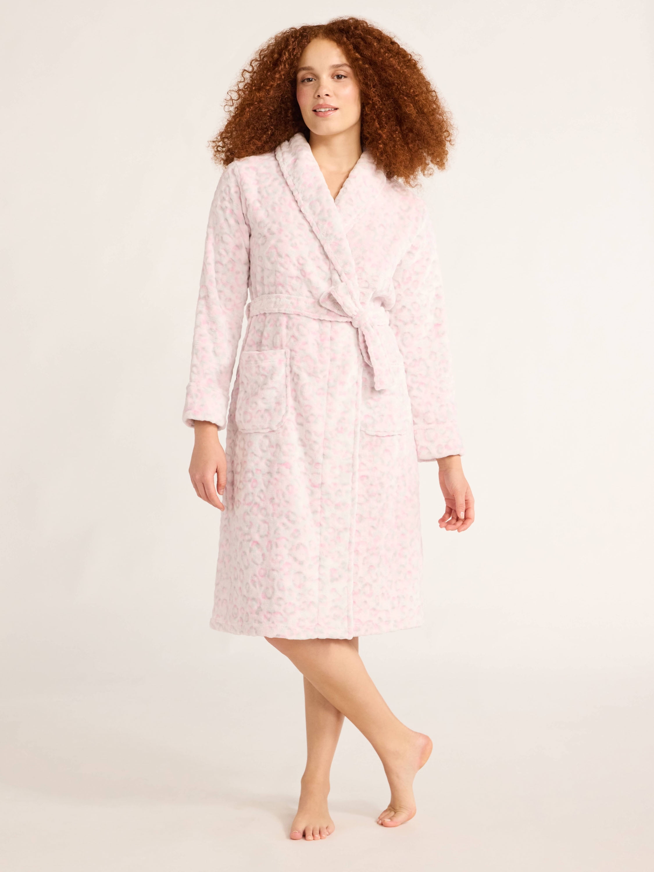 Joyspun Women's Plush Robe, Sizes S to 3X