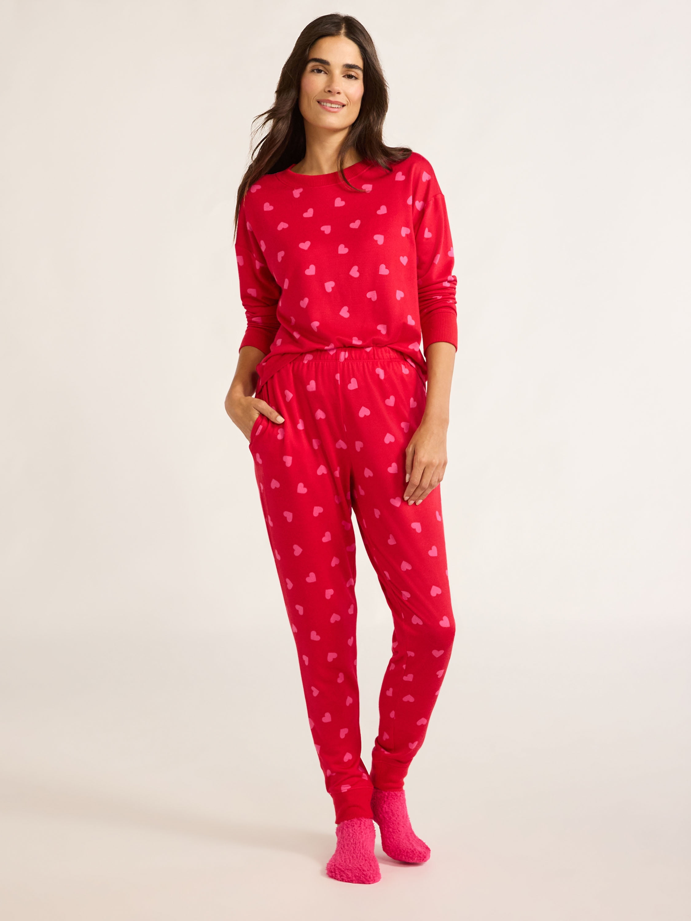 Joyspun Women's Cozy Pajama Set, Top, Joggers & Socks, Sizes