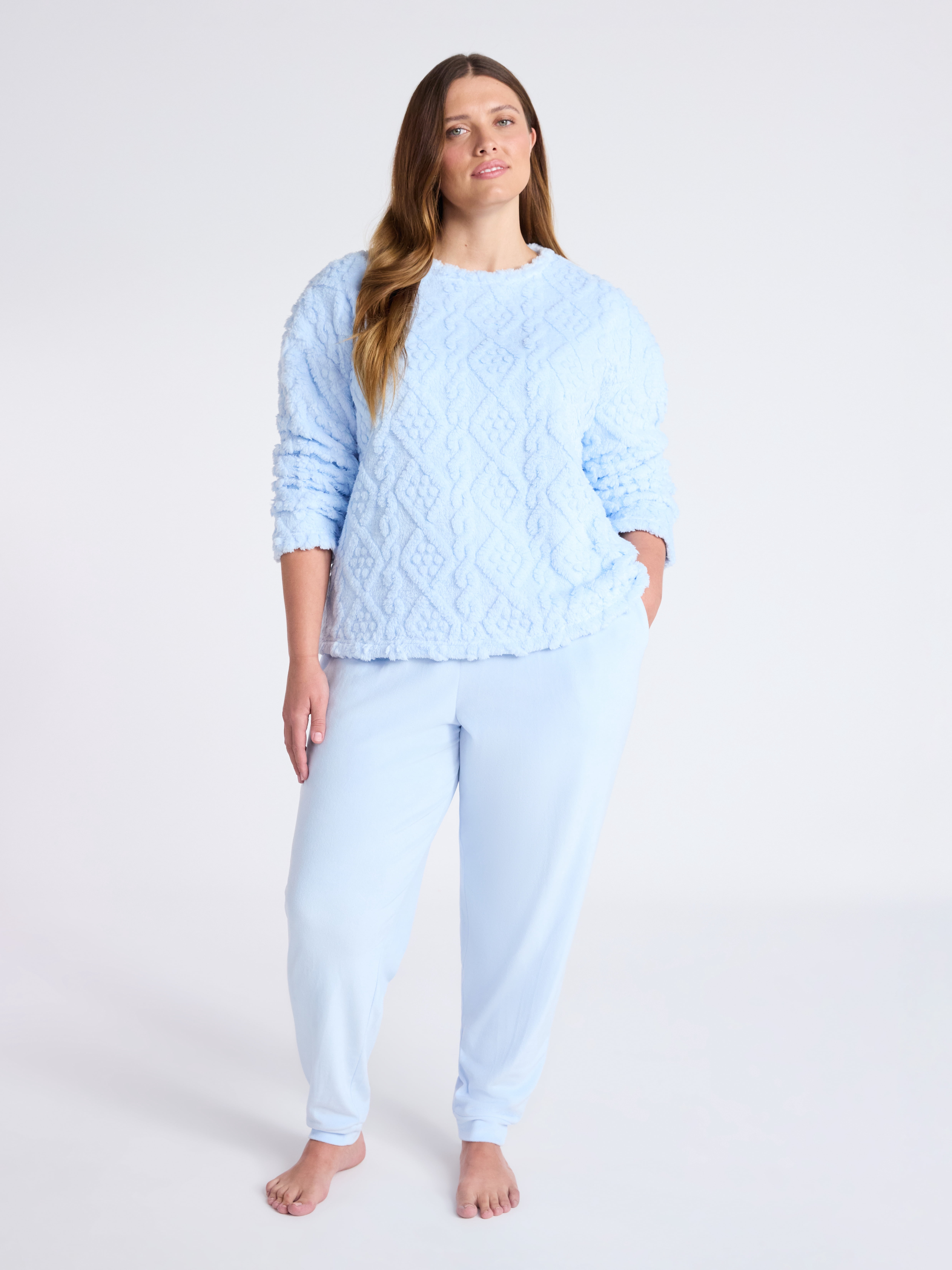 Joyspun Women's Plush Long Sleeve Top and Joggers Pajama Set, 2-Piece, Size XS-3X