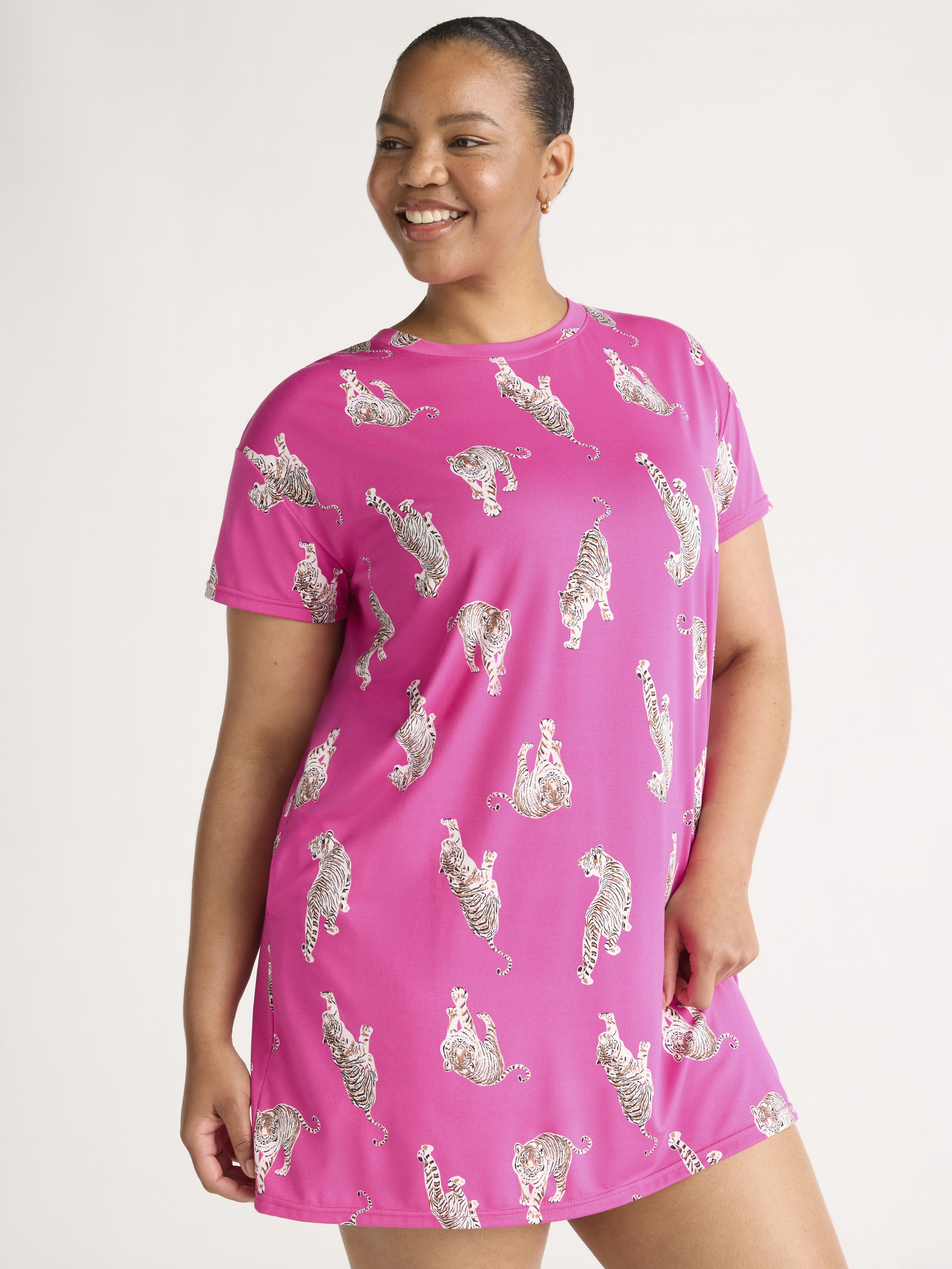 Joyspun Women's Dreamy Soft Collection Sleepshirt with Short Sleeves, Sizes S/M-2X/3X