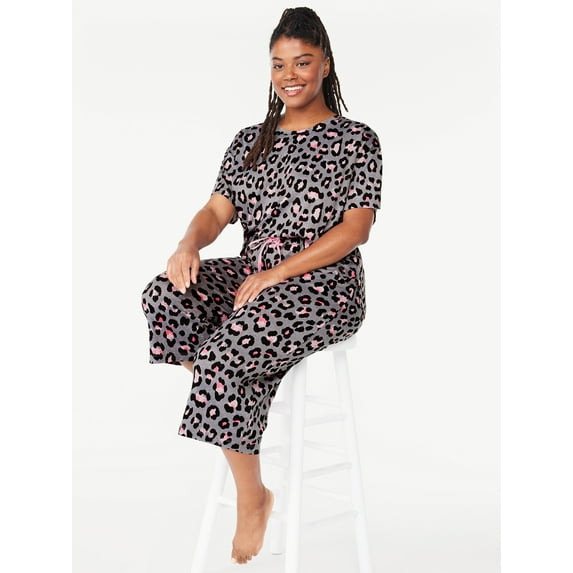 Joyspun Women's Short Sleeve T-Shirt and Cropped Pants Pajama Set, Sizes S-3X