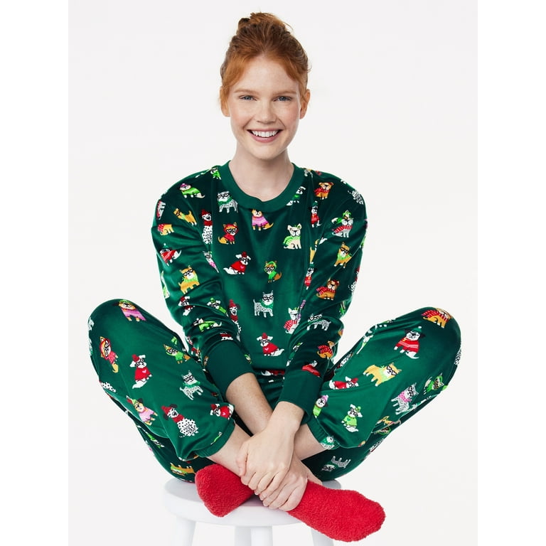 Joyspun Women's Stretch Velour Top and Pants Pajama Set with Socks, 3-Piece,  Sizes S to 3X 