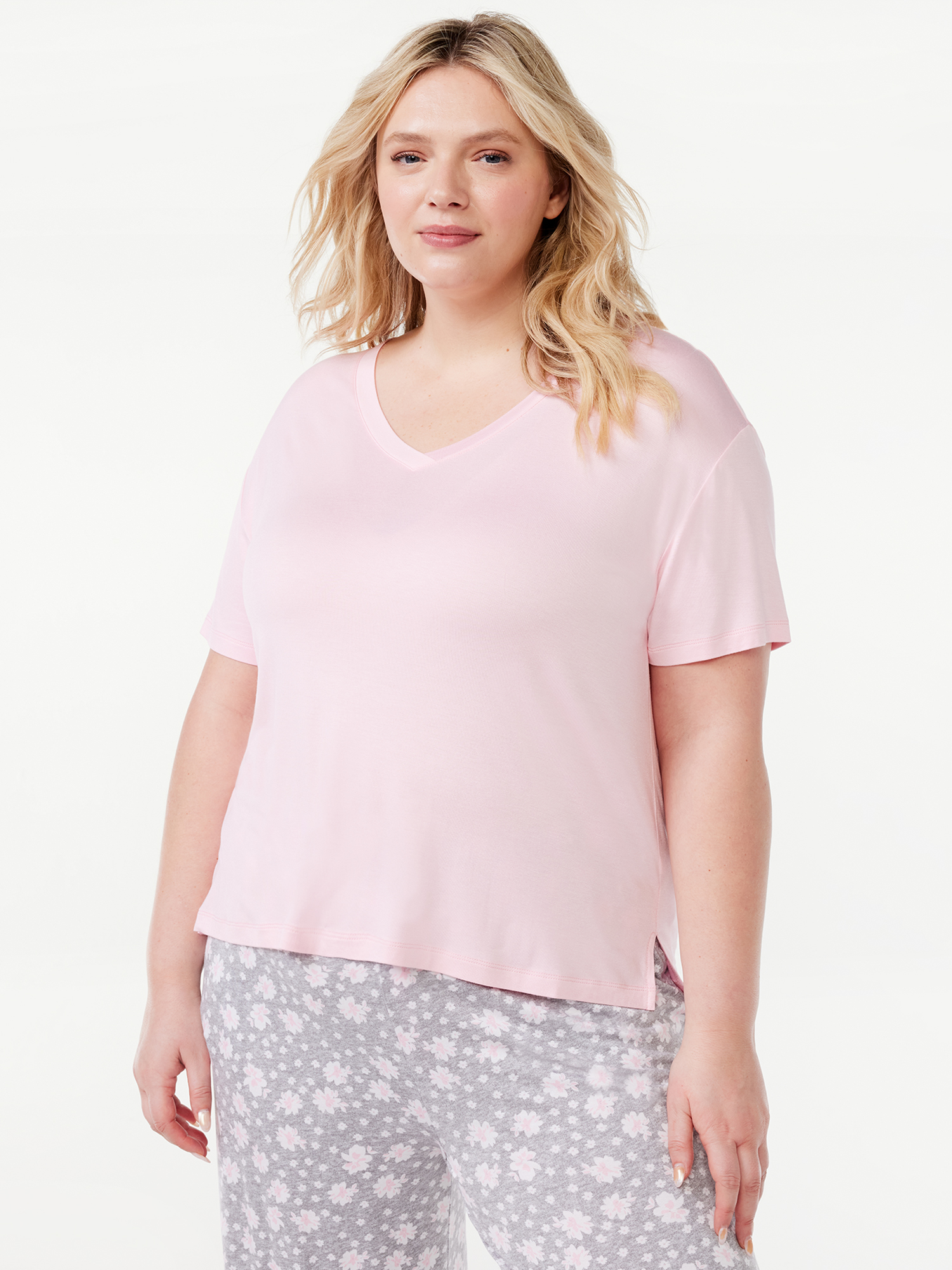 Joyspun Women's V-Neck Sleep T-Shirt, Sizes S to 3X - image 1 of 5