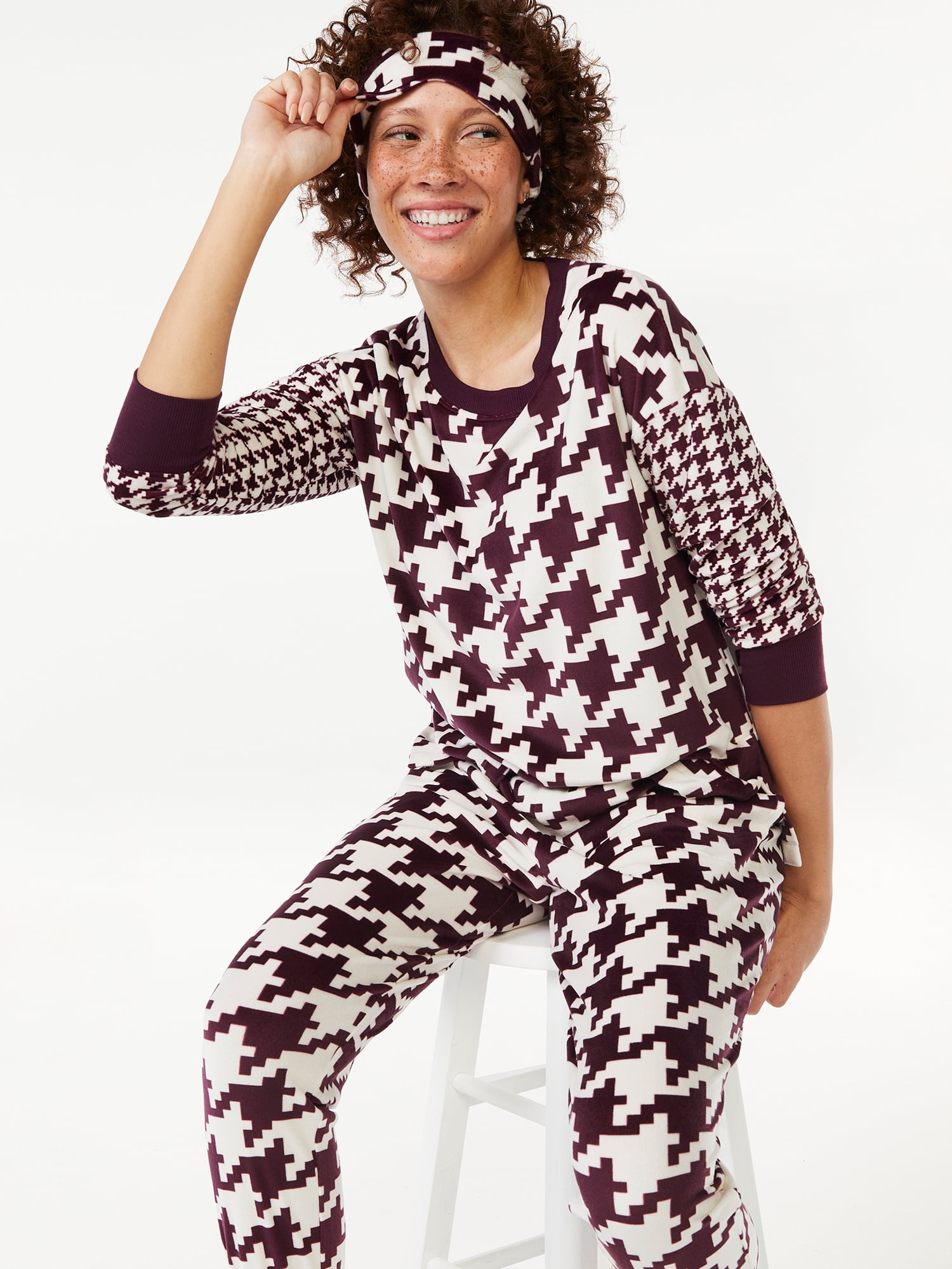 Joyspun Women's Velour Pajama Sleep Set with Eye Mask, 3Piece, Sizes S