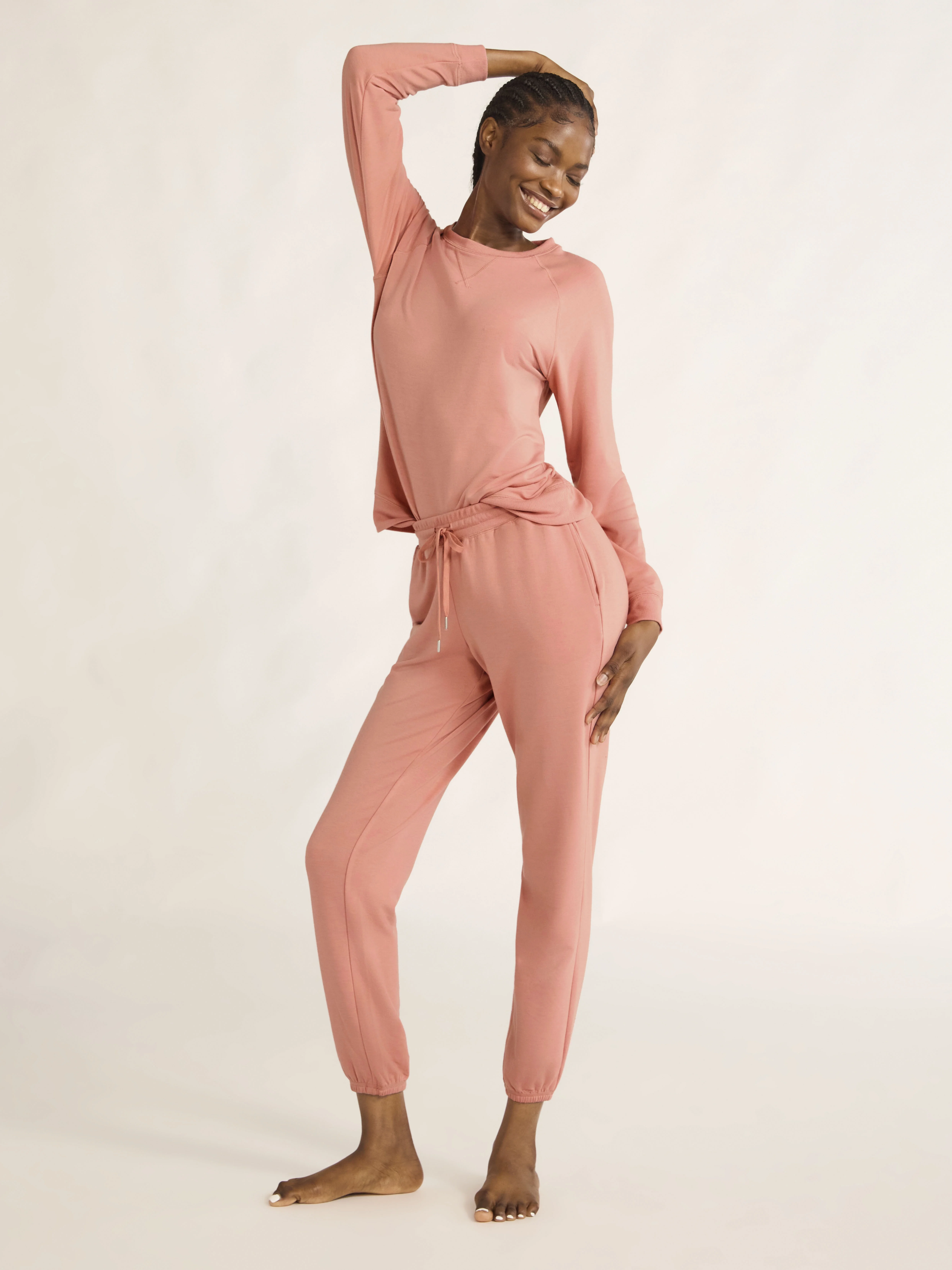 Joyspun Women's French Terry Sweatshirt and Joggers Set, Sizes XS to 3X, Super Soft Lounge