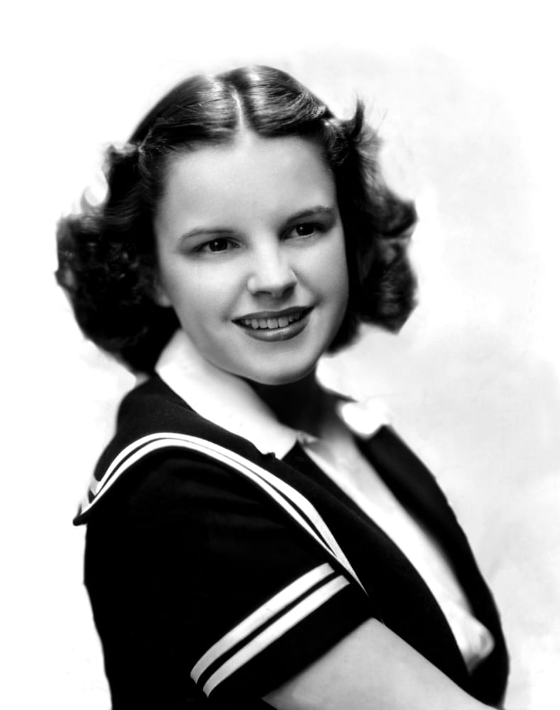 Judy Garland Canvas Art - (16 x 20)