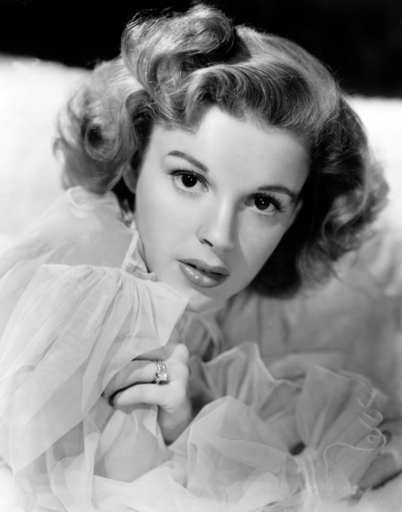 Judy Garland Canvas Art -  (16 x 20)