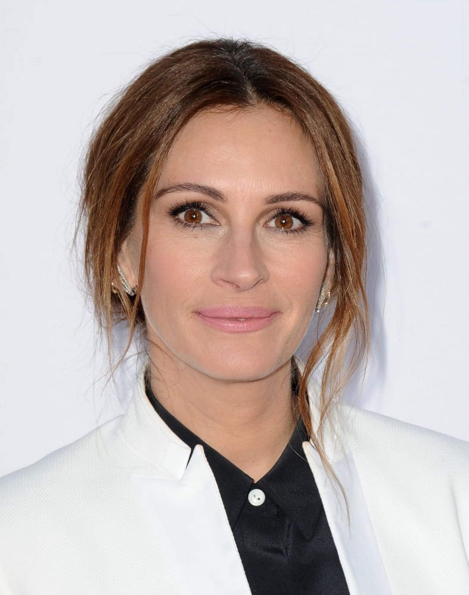 Julia Roberts At Arrivals For MotherS Day Premiere Canvas Art - (16 x 20)