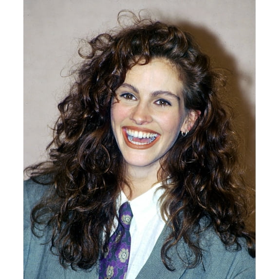 Julia Roberts Backstage After Winning Her Golden Globe Award, Beverly Hills, California, United States, 1990 (Julia Roberts 2). Photo By: Ron Wolfson/Courtesy Everett Collection Photo Print (8 x 10)