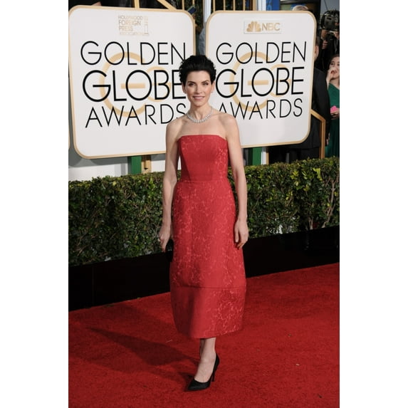 Julianna Margulies At Arrivals For The 72Nd Annual Golden Globe Awards 2015